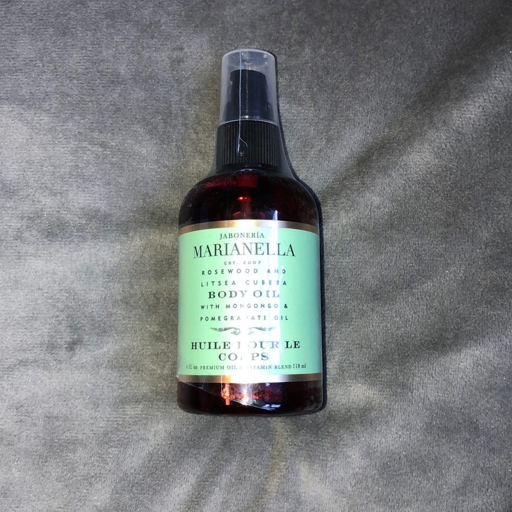 Marianella body oil